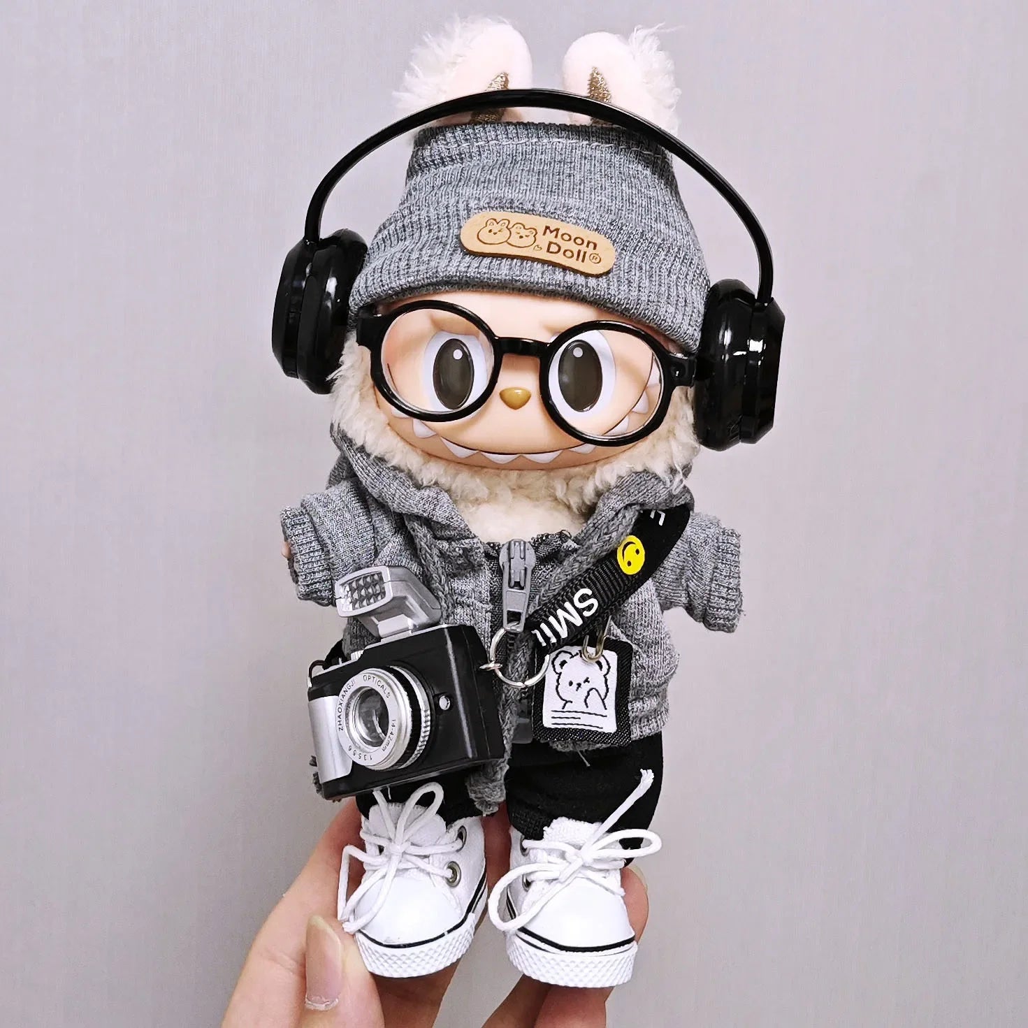 Labubu Doll Clothes Set,Purely Handmade,Street Style,DollClothes,DollAccessories,Sweater,Winter Hat,Earphones,Camera,HighQuality